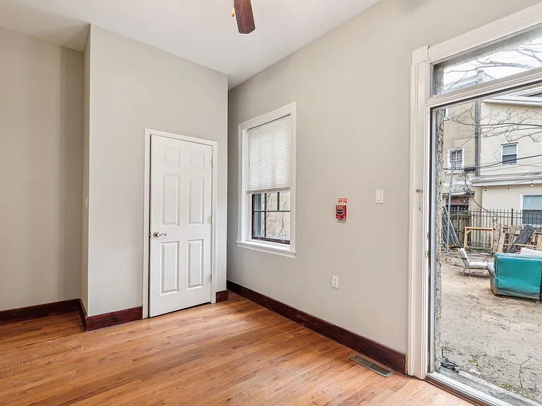 3412 Spring Partners LP — Photo 202