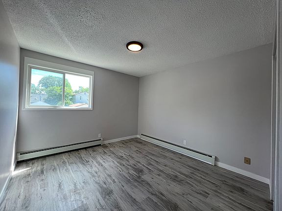 3rd image of 284 Notre Dame St #7