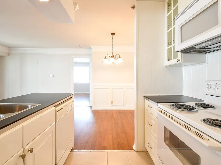 102 Chesterfield Ln #201 — Photo 27