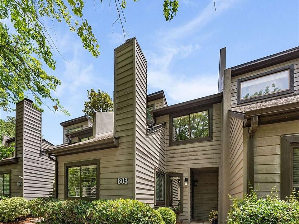 1st image of 803 Cedar Chase Cir NE