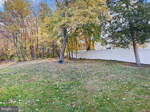 5th image of 37 Jesse Boyd Cir