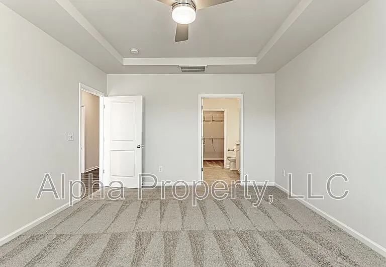 371 Highline Trl — Photo 12