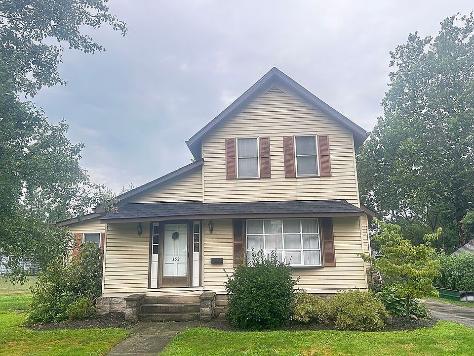 1st image of 352 Long St