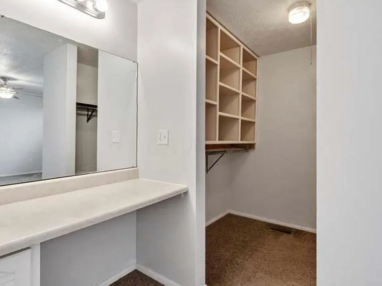 4382 Biscayne Ct — Photo 8