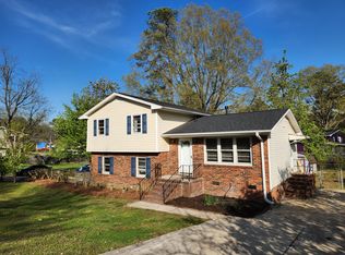 4424 Tipperary Dr, Raleigh, NC 27604