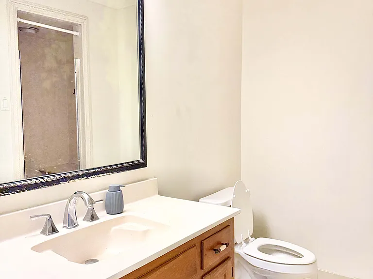 145 Croydon Ave — Photo 8