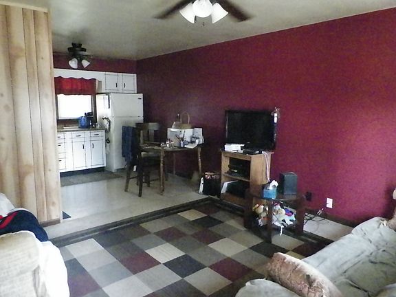 2nd image of 315 E Meade St