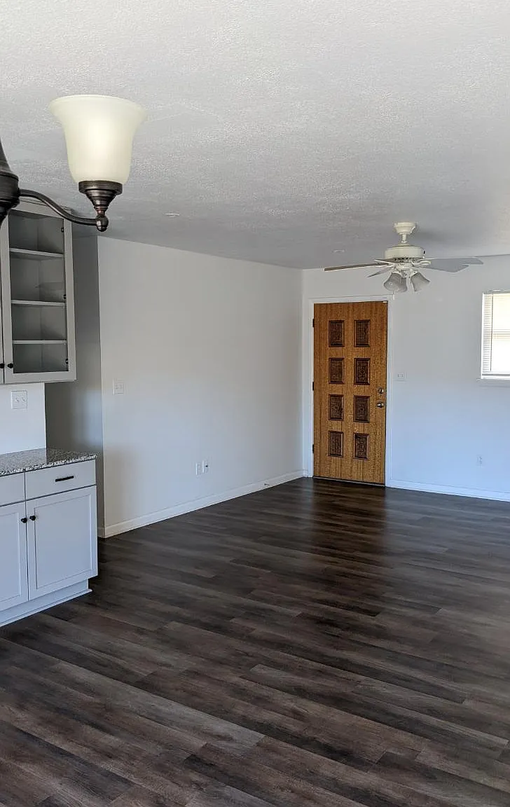 3 bed, 1134 sqft, $1,400 — Photo 2