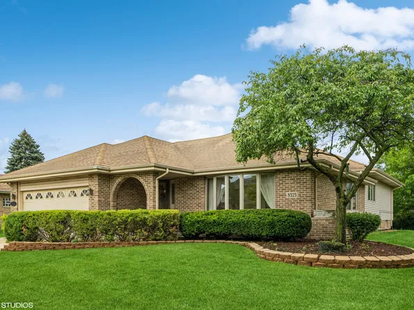 8525 W 157th St, Orland Park, IL 60462