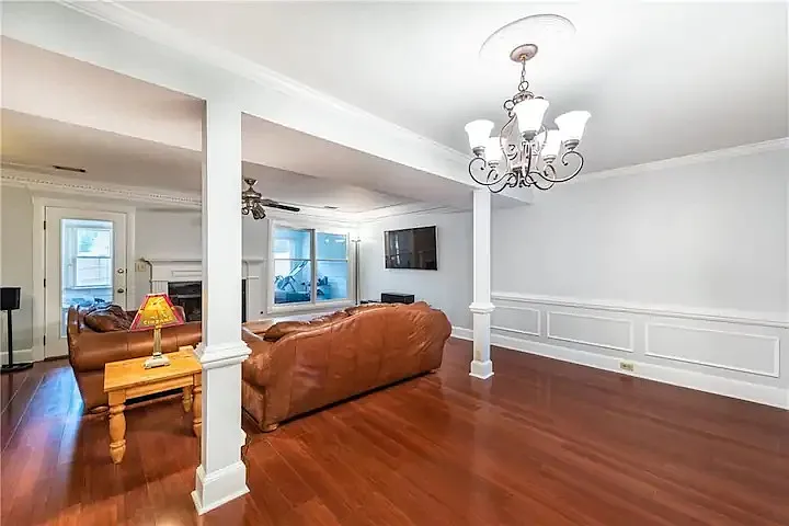 2 bed, 2.5 bath, 1688 sqft, $2,300 — Photo 4