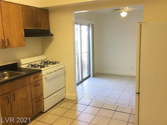 5th image of 3968 Voxna St