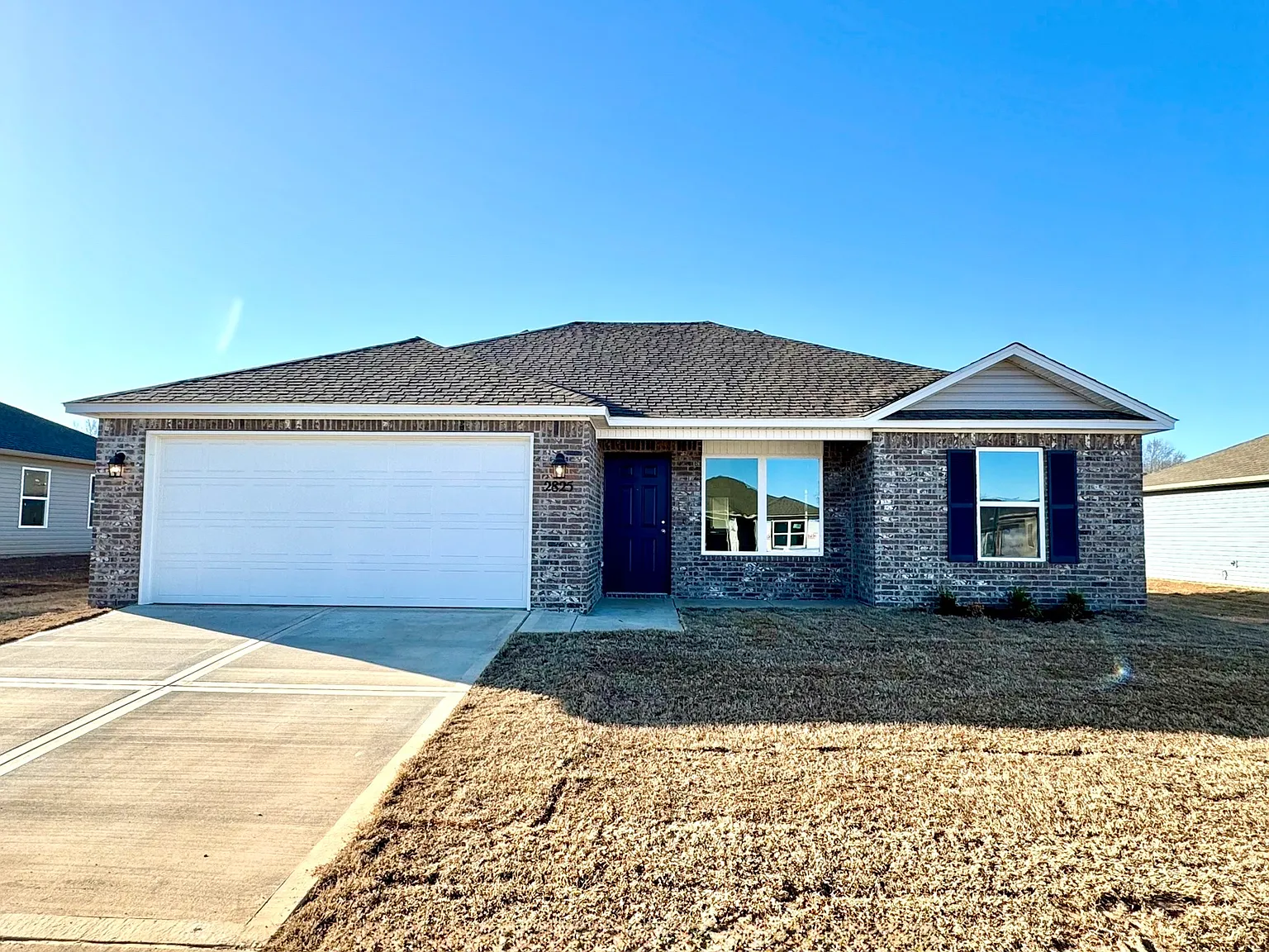 3 bed, 1143 sqft, $2,100 — Photo 1