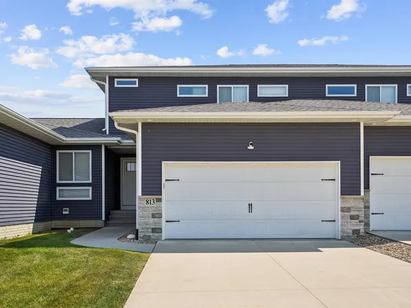 813 Grindstone Cir, Waterloo, IA 50702