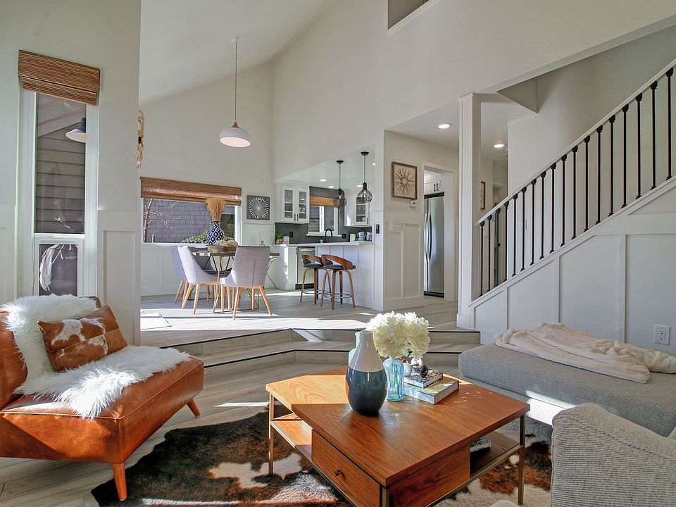 1st image of 1885 Carignan Way