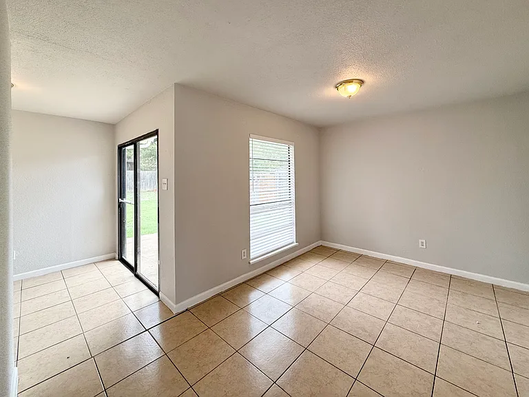 4125 Blue Flag Ln — Photo 9