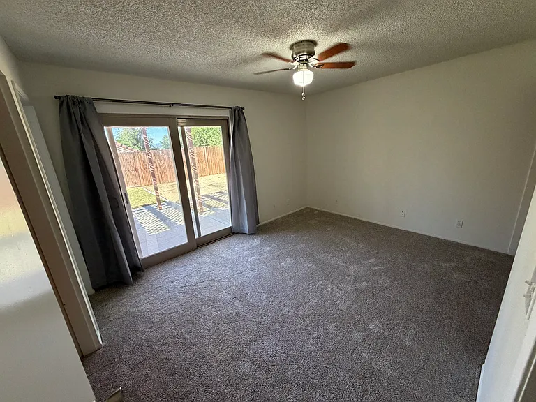 1156 Burroughs Ct — Photo 10