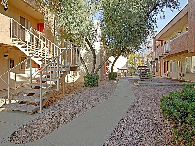 Mountain View — Photo 10