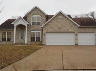 2222 Homefield Grove Dr, O Fallon, MO 63366