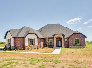 7009 Chisholm Ranch Dr, Enid, OK 73703
