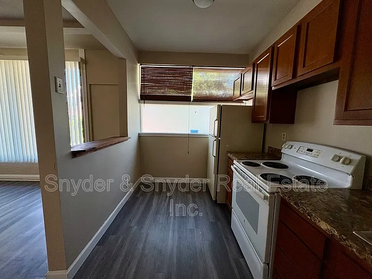 777 W Market St #C-2 — Photo 7