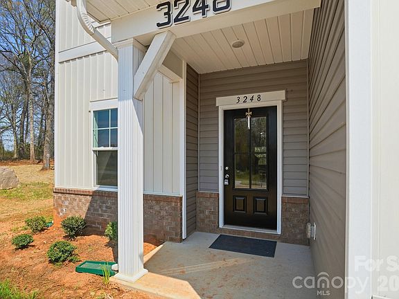 3rd image of 3248 Killian Rd