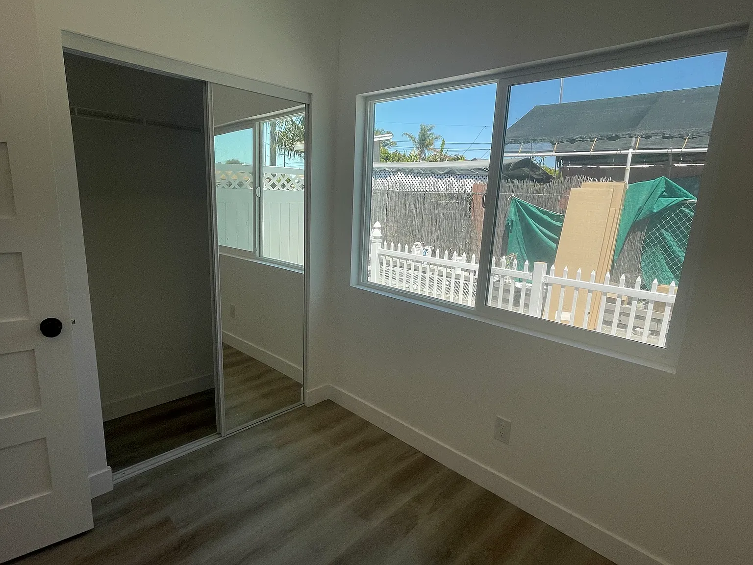 3 bed, 1300 sqft, $3,500 — Photo 4