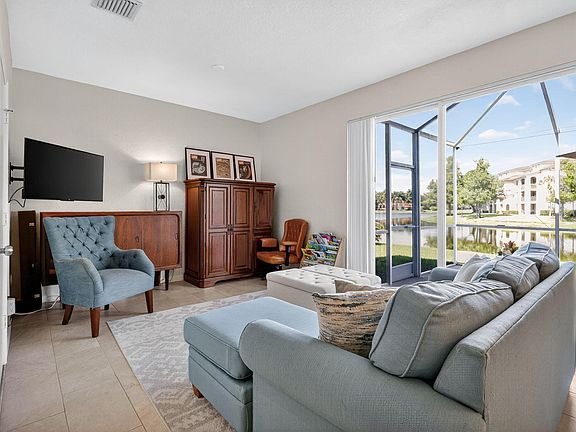 3rd image of 4451 Lake Lucerne Circle