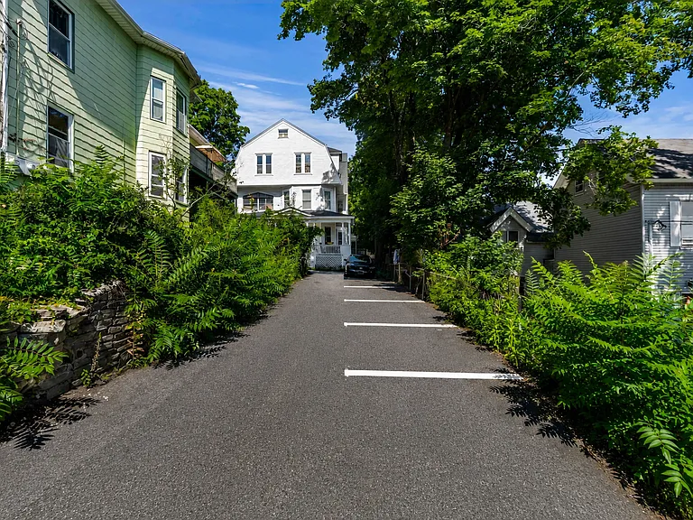 2 Montague St #1 — Photo 28