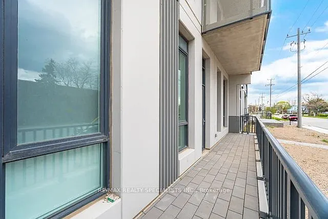 1333 Weber St E #103 — Photo 33