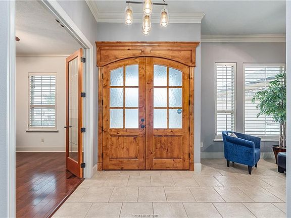 4th image of 4411 Amberley Pl