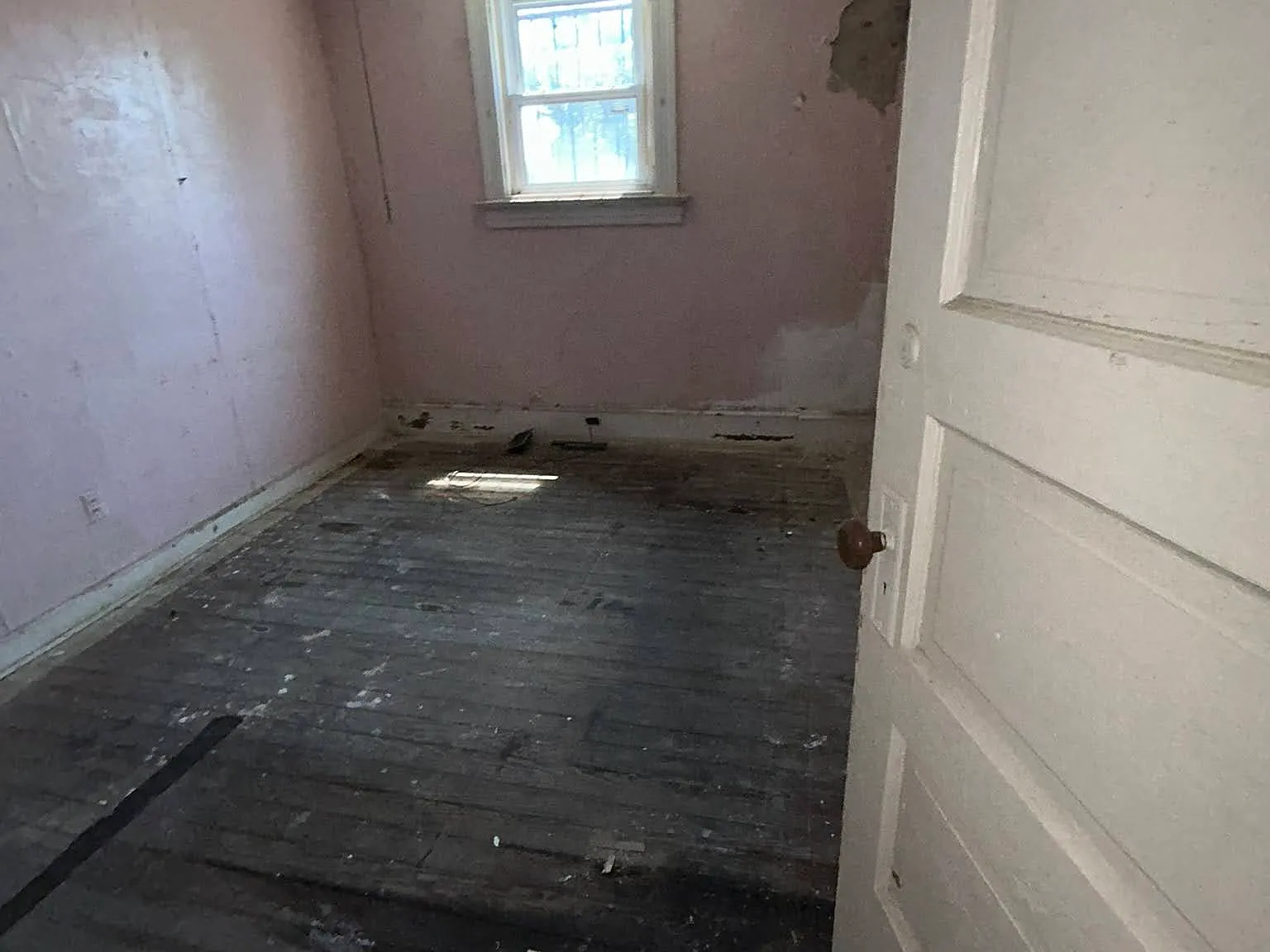 3 bed, 1848 sqft, $250 — Photo 3