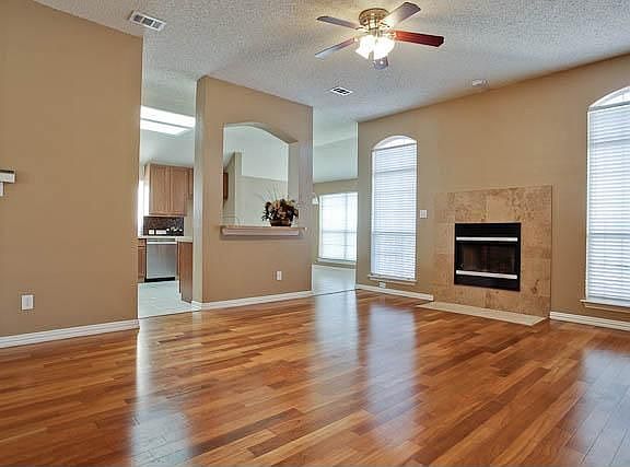 5th image of 10415 Waters Dr