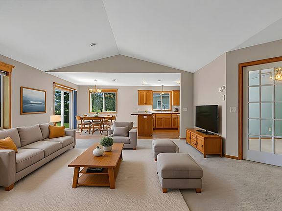 3rd image of 1165 Willow Run Ct