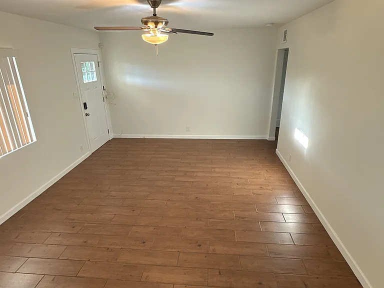 3313 N 43rd Pl — Photo 3