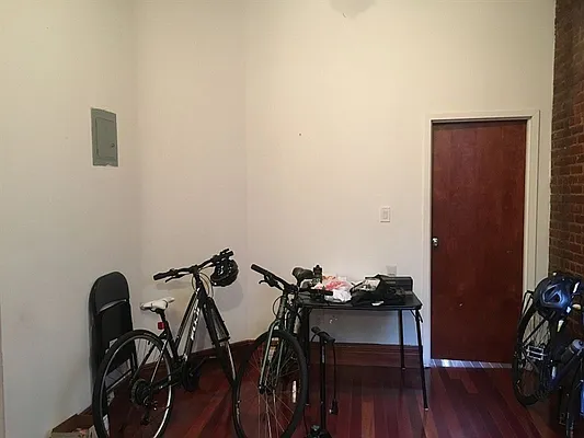 Rented by Allen Harris, LREB | media 17