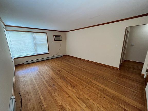 3rd image of 1535 Bonnie Brae Pl APT 1