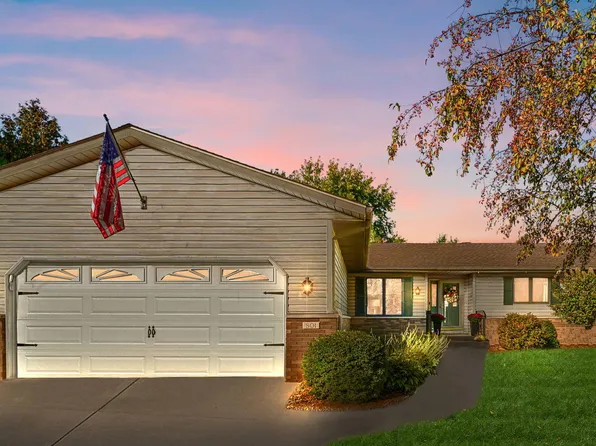 801 Courtney Dr, Crown Point, IN 46307