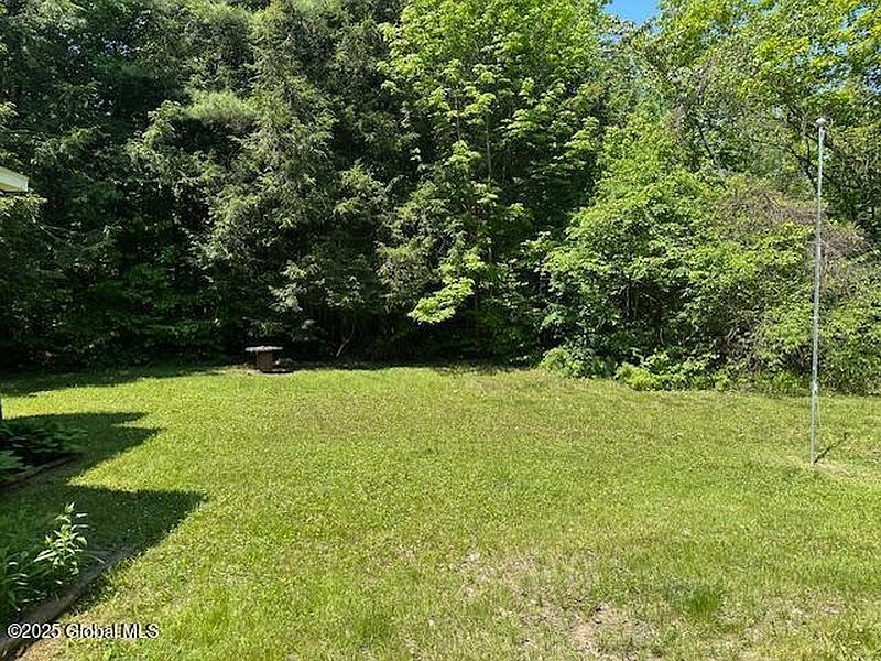 3rd image of 261 Chipmunk Lane