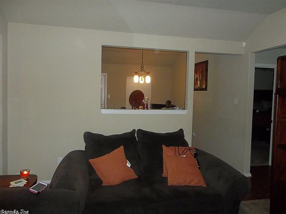 3rd image of 334 Oro Ct