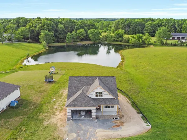 1171 Abiff Rd, Bon Aqua, TN 37025