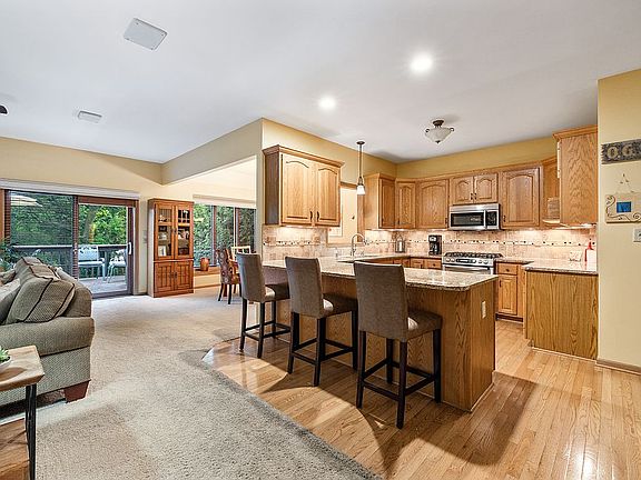 4th image of W159N4942 Graysland Dr