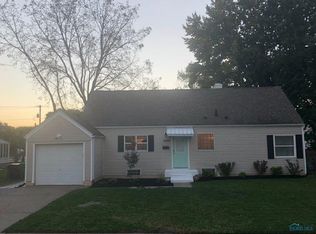 1099 Elco Ave, Maumee, OH 43537