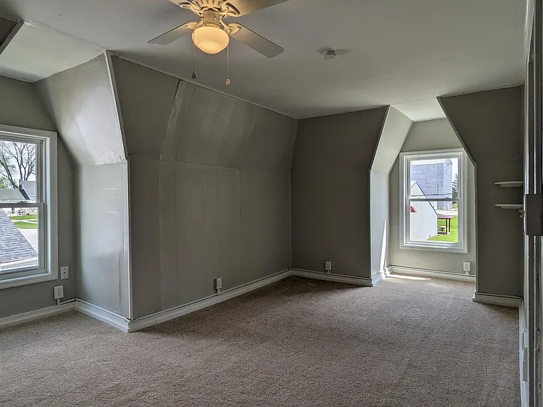 909 Hubbel St #2 — Photo 12