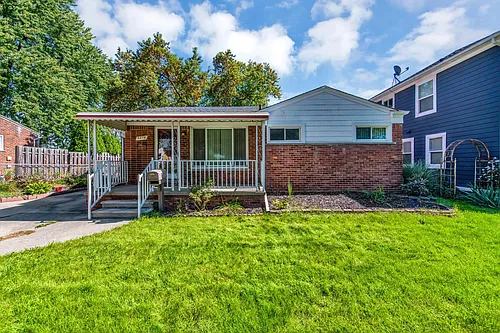 3216 Maplewood Ave Photo 1