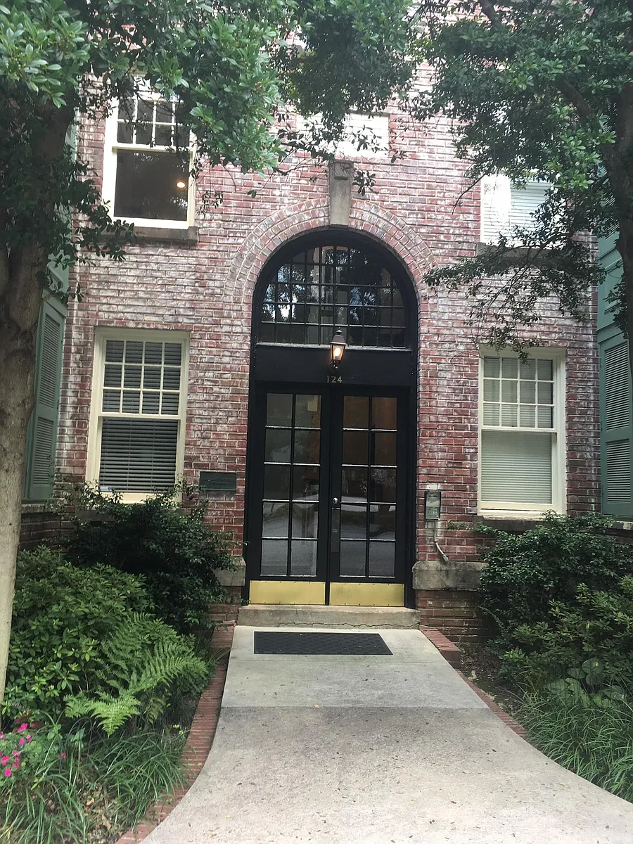 Building Photo - 124 Lafayette Dr NE #1