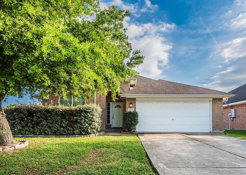 1st image of 6826 Rockwall Trail Dr