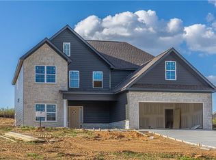 27 Paladian Way, Fort Mitchell, AL 36856