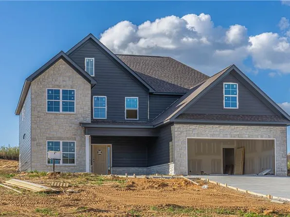 27 Paladian Way, Fort Mitchell, AL 36856