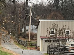 5458 Oley Turnpike Rd, Reading, PA 19606