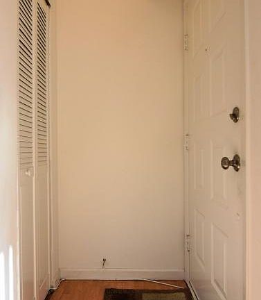 3rd image of 19A Lombard Ct